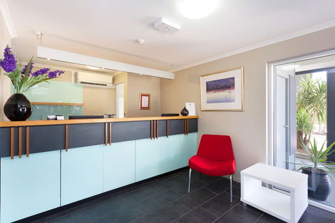 Rocklea International Motel - Accommodation Georgetown 1