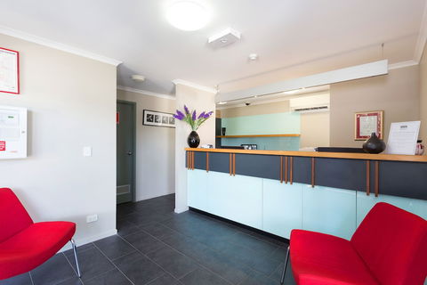 Rocklea International Motel - Accommodation Georgetown 3