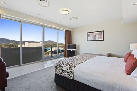CBD Luxury Accommodation - Accommodation Georgetown 4