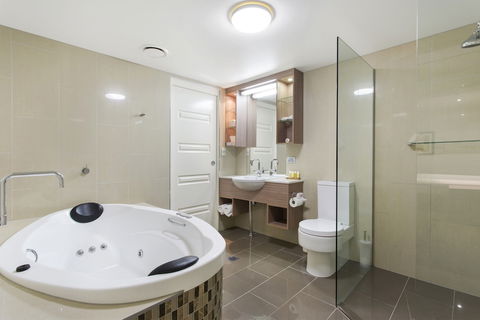 CBD Luxury Accommodation - Accommodation Georgetown 5
