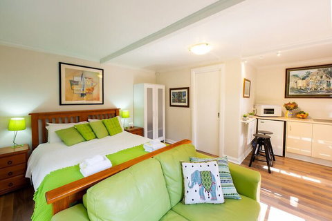 Holly Lodge - Accommodation Georgetown 7