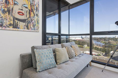 LAURENT Views Of MCG & Yarra River + Fed Square - Accommodation Georgetown 4