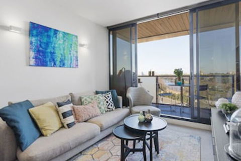 LAURENT Views Of MCG & Yarra River + Fed Square - Accommodation Georgetown 0