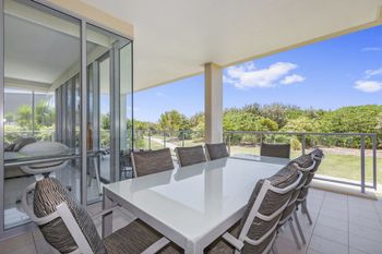 Bale Beach Front Resort Home Apartment 1128 - Accommodation Georgetown 3