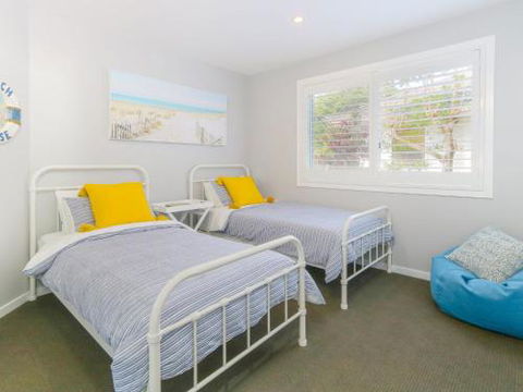 Beach Views On Marine 3 / 26 Marine Parade - Accommodation Georgetown 4