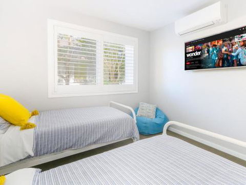 Beach Views On Marine 3 / 26 Marine Parade - Accommodation Georgetown 2