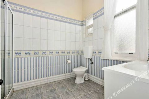 Rose Garden Spacious Family Home Near CBD - Accommodation Georgetown 0