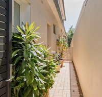 The Palm House Bondi - Accommodation Georgetown