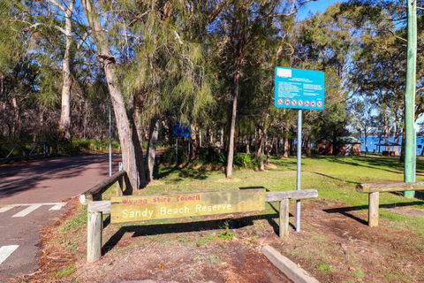 Kalimna Lakeside Living - Accommodation Georgetown 5