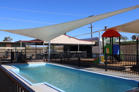Sunshine Gardens Bourke Resort - Accommodation Georgetown 3