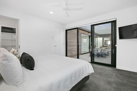 Apollo Bay Beach House - Accommodation Georgetown 3