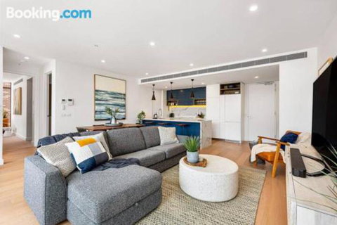 Luxe 101 At Martha Cove Waterfront Luxury On The Marina Walk To Beach - Accommodation Georgetown 0