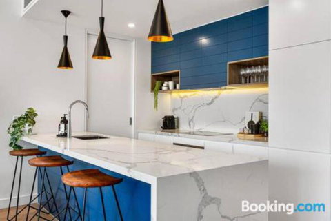 Luxe 101 At Martha Cove Waterfront Luxury On The Marina Walk To Beach - Accommodation Georgetown 6