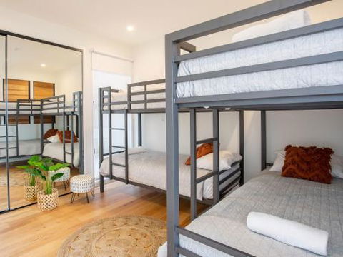 BREEZE At SALT - Accommodation Georgetown 3
