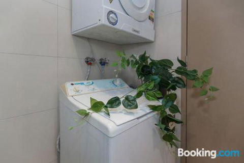 Heart Of Sandringham Apartment By Ready Set Host - Accommodation Georgetown 4