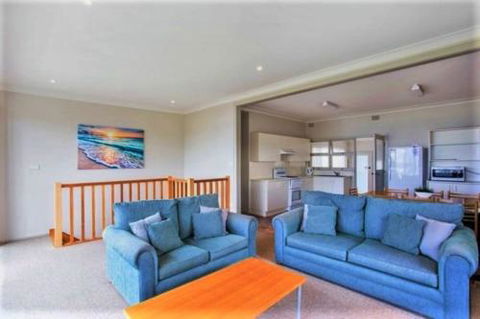 Seaside Beach House 25 Seaside Pde - Accommodation Georgetown 6