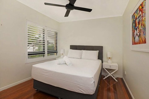 PRTFINO Ultimate Penthouse - Accommodation Georgetown 7