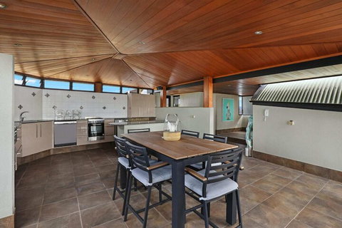 PRTFINO Ultimate Penthouse - Accommodation Georgetown 4
