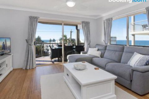 Unit 3 Emerald Shores Shipping Lane Views! - Accommodation Georgetown 2