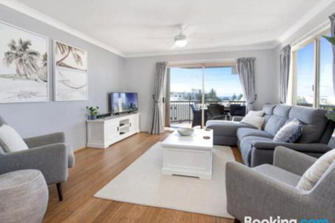 Unit 3 Emerald Shores Shipping Lane Views! - Accommodation Georgetown 3