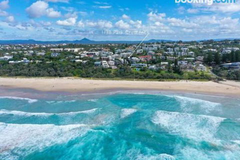 Ultimate Beachfront Living Sunshine Beach - Accommodation Georgetown 3