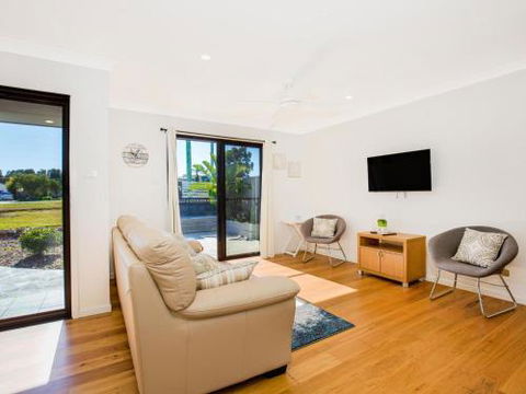 VIlla Zelma Culburra Beach - Accommodation Georgetown 6