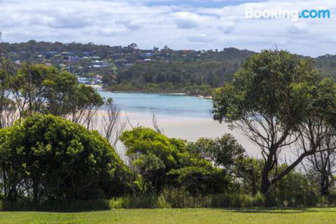 Seaside Parade 9 Dolphin Point - Accommodation Georgetown 0