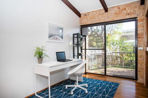 Panoramic Views 170 Mitchell Pde - Accommodation Georgetown 2