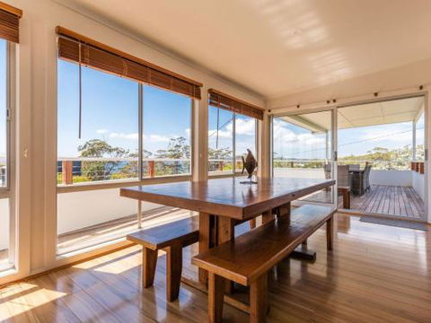 Unwind At Hyams Beach 4pm Check Out Sundays - Accommodation Georgetown 2