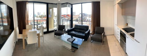 RNR North Terrace - Accommodation Georgetown 6