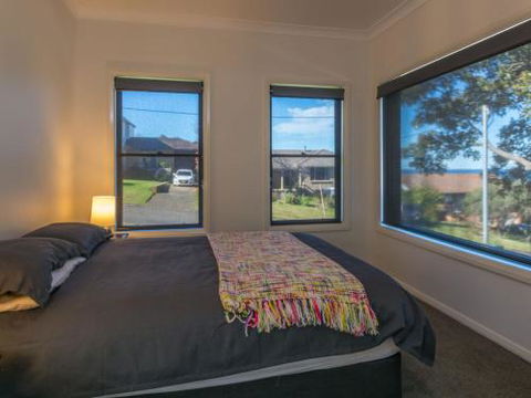 COASTLINE Boat Harbour Gerringong 4pm Check Out Sundays - Accommodation Georgetown 1