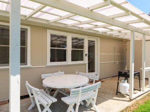 Propeller Lime In Huskisson 4pm Check Out Sundays - Accommodation Georgetown 5
