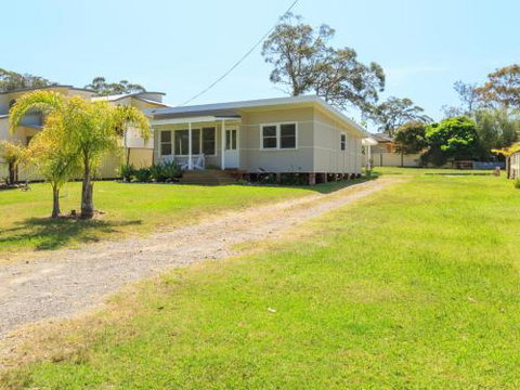 Propeller Lime In Huskisson 4pm Check Out Sundays - Accommodation Georgetown 3