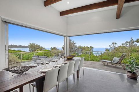 Beachfront Location 28 Mitchell Pde - Accommodation Georgetown 5