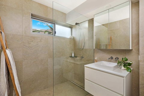 SPECTACULAR OCEAN FRONT Sounion6 - Accommodation Georgetown 4