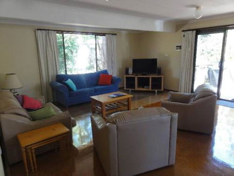 14 Tecoma Avenue Sandy Point - Accommodation Georgetown 2