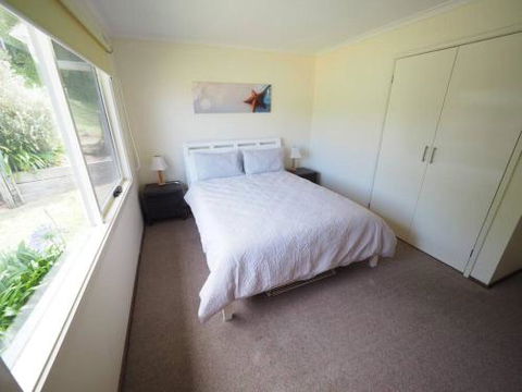 27 Beach Parade Sandy Point - Accommodation Georgetown 3