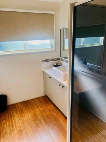 1 Tecoma Avenue Sandy Point - Accommodation Georgetown 2
