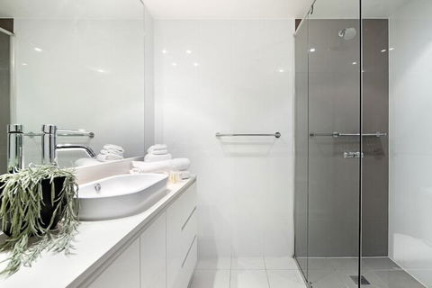 H Residences 2 Bedroom Ocean View In Surfers Paradise - Accommodation Georgetown 6