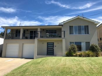 Ocean House At Mollymook - Accommodation Georgetown 0