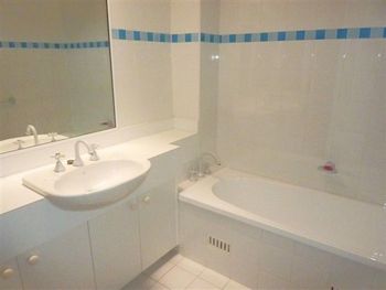 FATHOMS 19 - Accommodation Georgetown 5