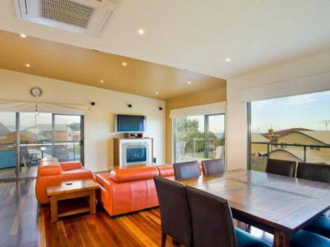 Holiday Great Ocean Road â€“ Apollos - Accommodation Georgetown 1