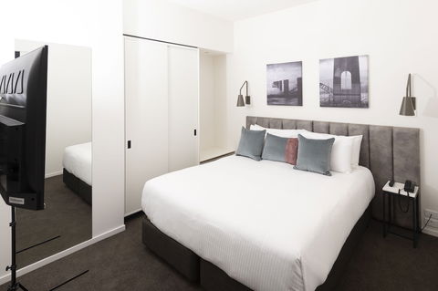 R Hotel Geelong - Accommodation Georgetown 6