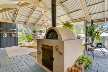 Juggle House - Accommodation Georgetown 6