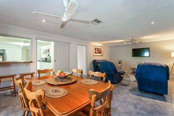 Juggle House - Accommodation Georgetown 5