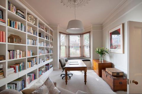 Library House - Accommodation Georgetown 4