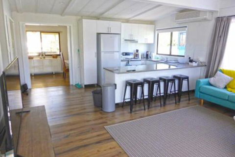 The Relax Shack At Culburra Beach Sleeps 7 - Accommodation Georgetown 7