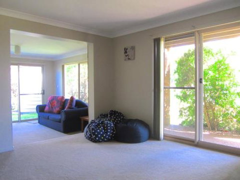 BAROONA By THE BEACH - Accommodation Georgetown 2