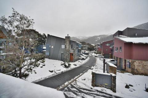 Blues Air 4 - Accommodation Georgetown 4