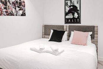 Zenith Melbourne Central - Accommodation Georgetown 2